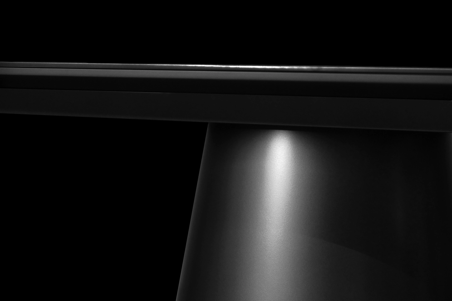 桌面結構為義大利製造陶板結合石下板以確保陶板的安全與穩定性