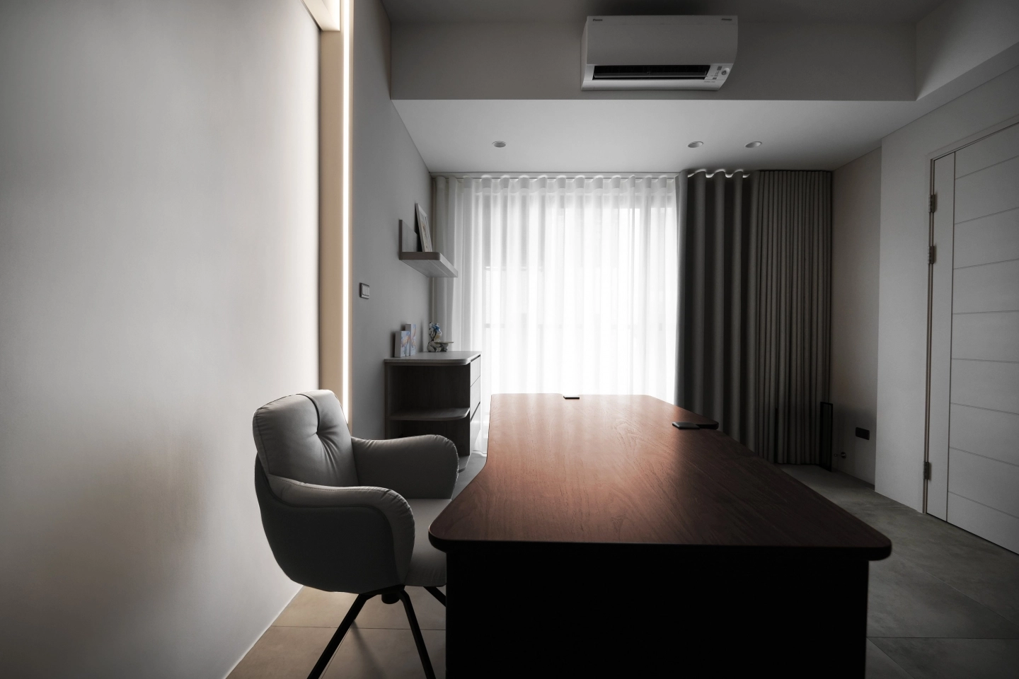 胡桃木實木辦公書桌