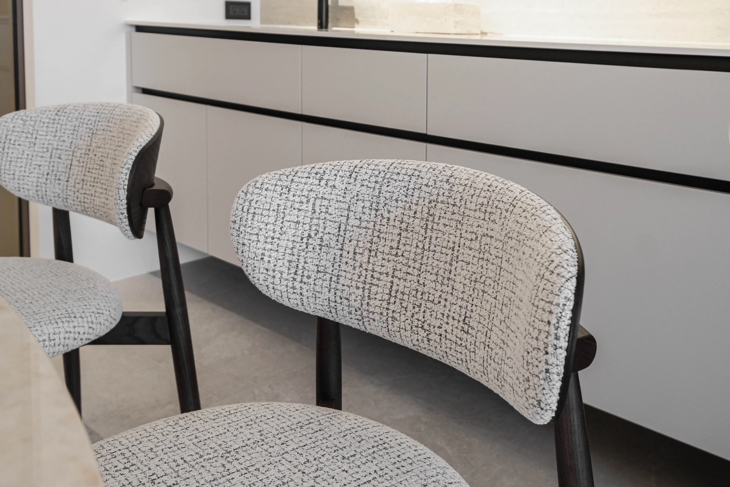 白色織面布款坐墊